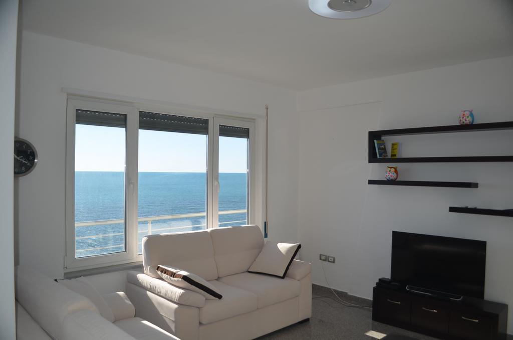 Home Sweet Home By The Sea - 060 Durres Room photo